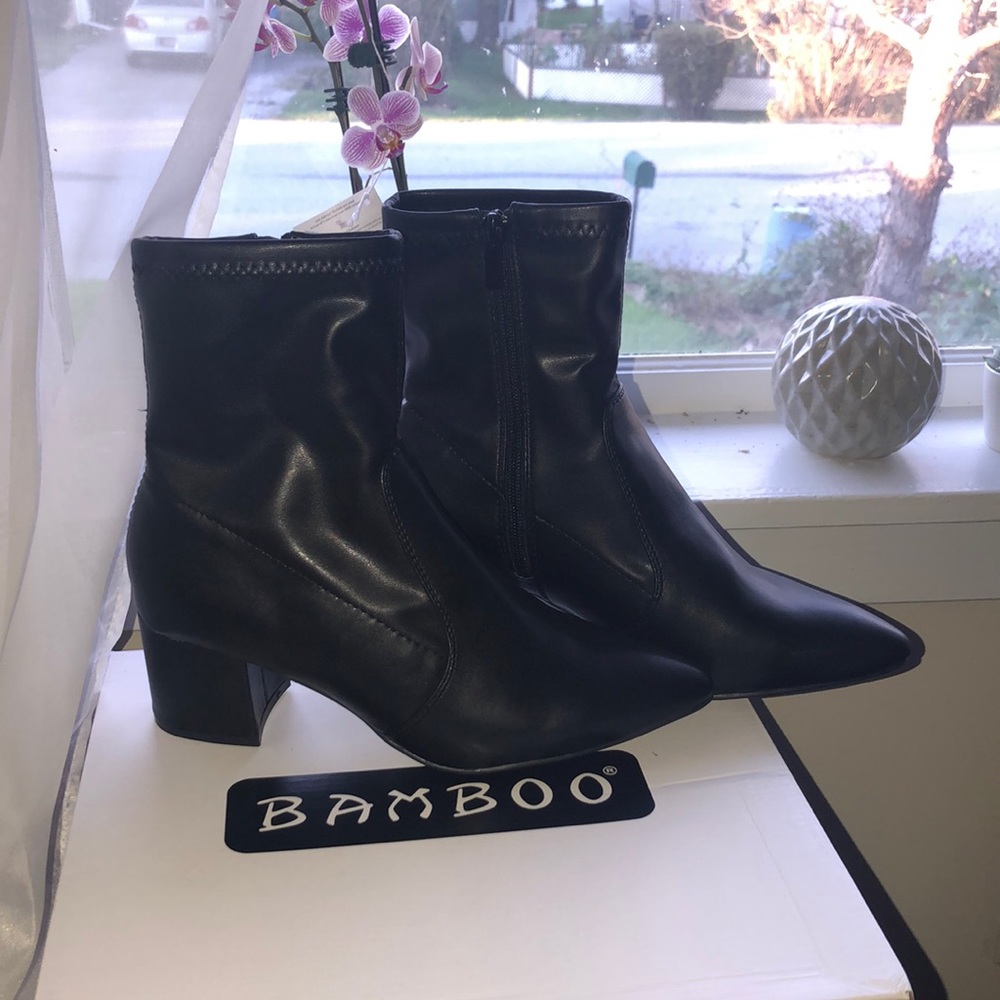 Fashion nova pleather pointed toe black ankle booties - Picture 3 of 7